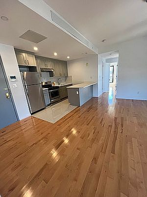 2nd image of 128 Bay 43 St Unit 3C