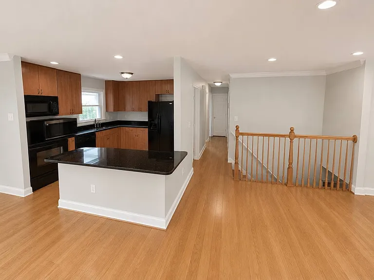 12209 Dancrest Dr — Photo 2