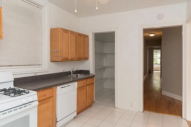 1243 Judson — Photo 21