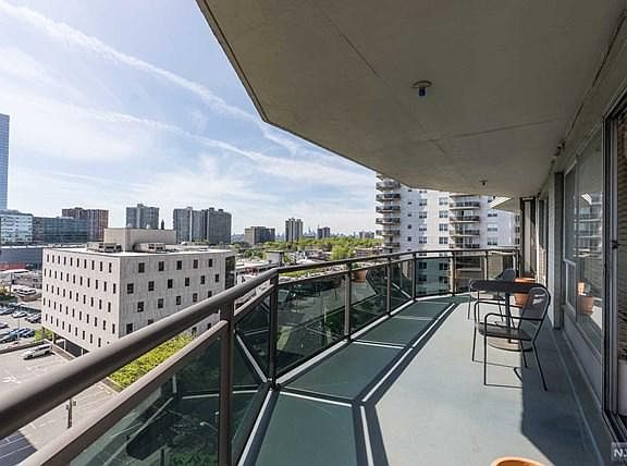 4th image of 2077 Center Ave APT 10K