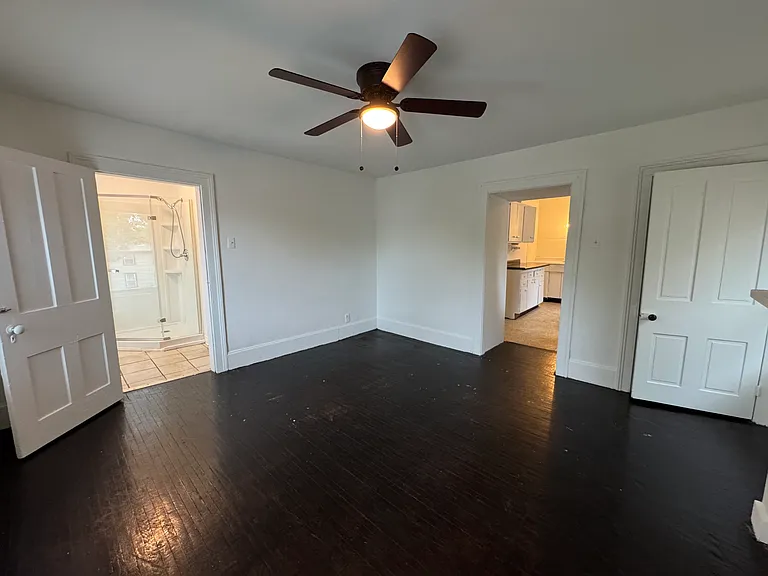159 N 4th St #2 — Photo 10