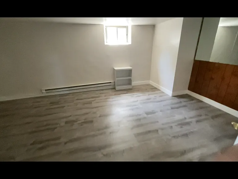 Basement Dorm Room - 240sqft
+ Walk-in Closet - 80sqft