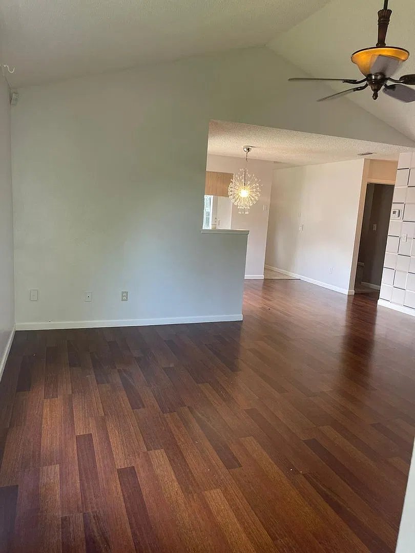 7513 Pacific Heights — Photo 4