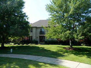 2615 Barnes Dr, Coraopolis, PA 15108