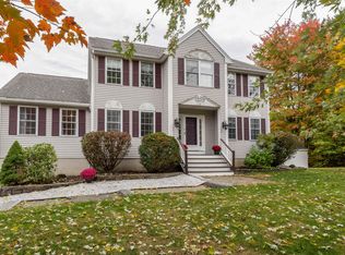 23 Bayberry Rd, Chester, NH 03036