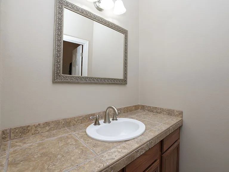 105 Lawrence Marshall Dr — Photo 29