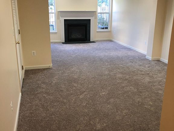 5th image of 128 Pittman Ct