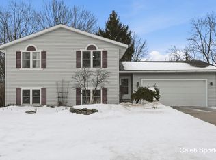 3970 Brookfield Dr, Hudsonville, MI 49426