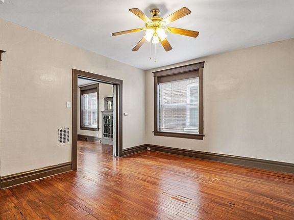 3rd image of 3122-24 Maury Ave #428