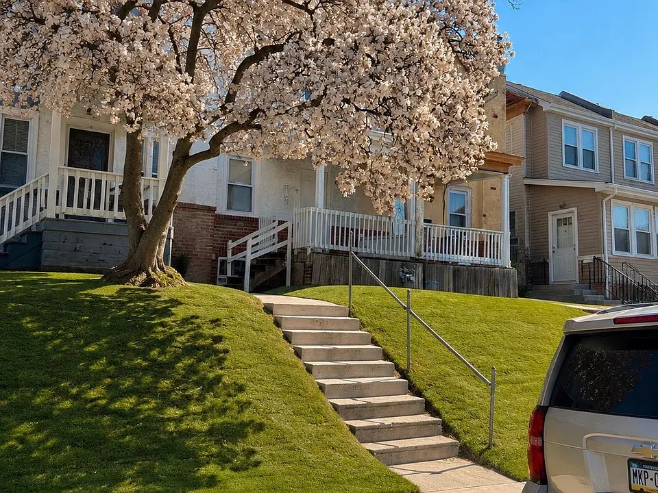 119 Whitely Ter