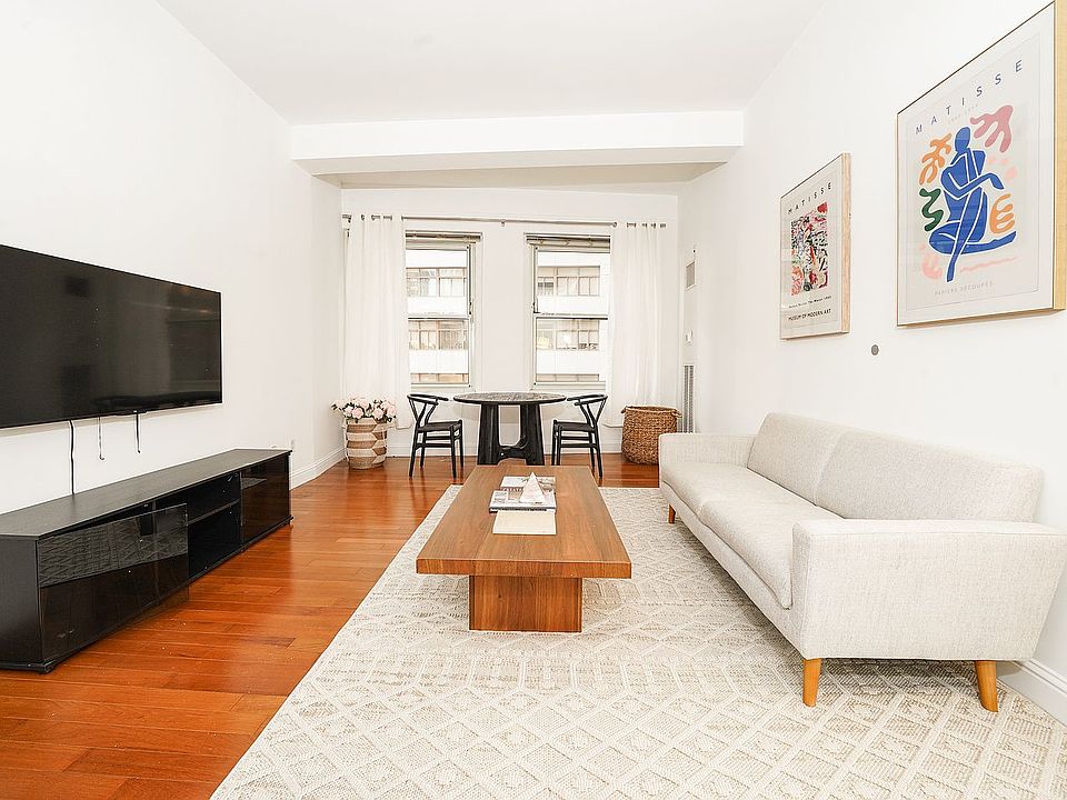 1st image of 88 Greenwich St APT 724