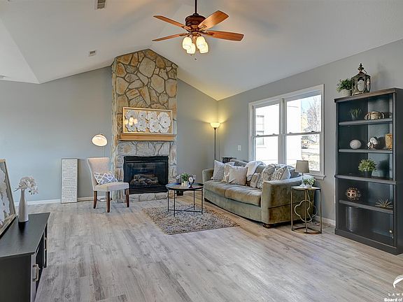 5th image of 2111 Goodell Ct