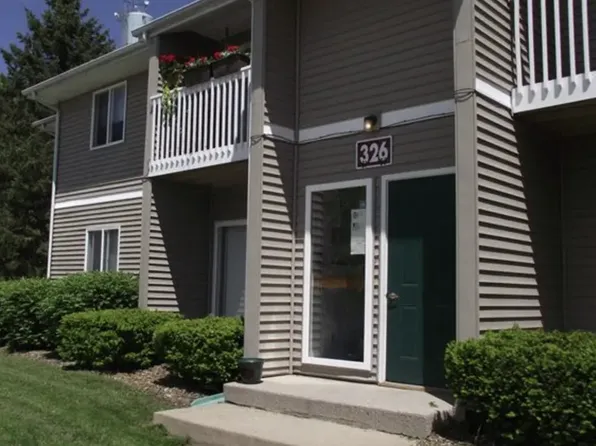 378 S Poplar St #378, Maple Rapids, MI 48853