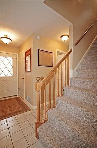 1st image of 3272 Pineview Dr