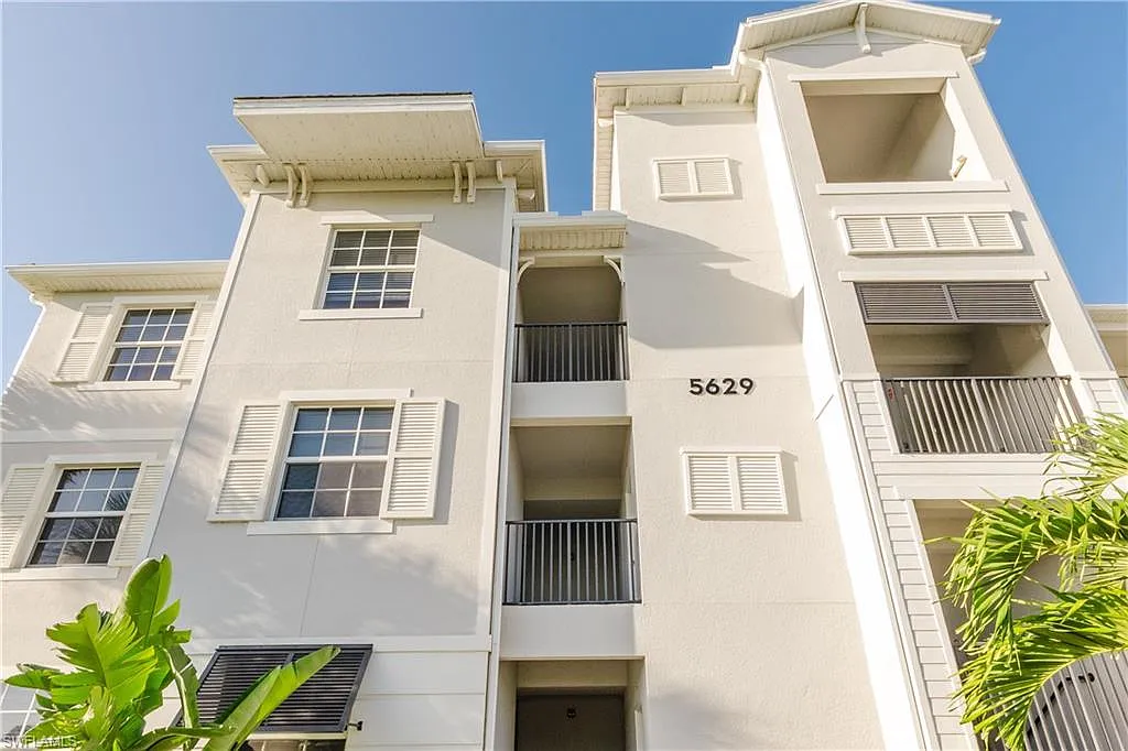 2 bed, 2.0 bath, 1154 sqft, $1,895 — Photo 2