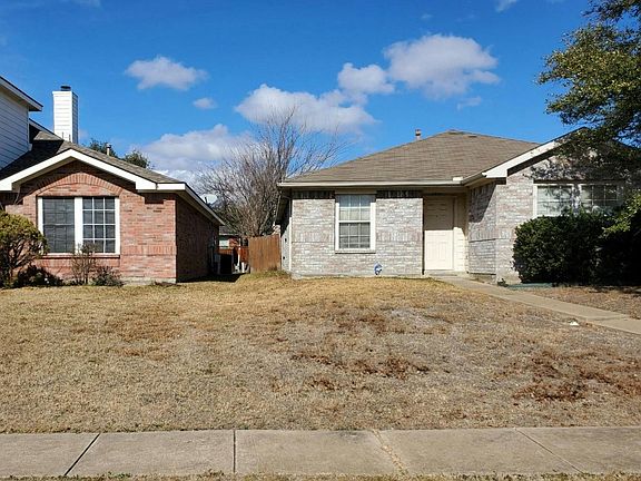 3rd image of 2467 Mallory Ln