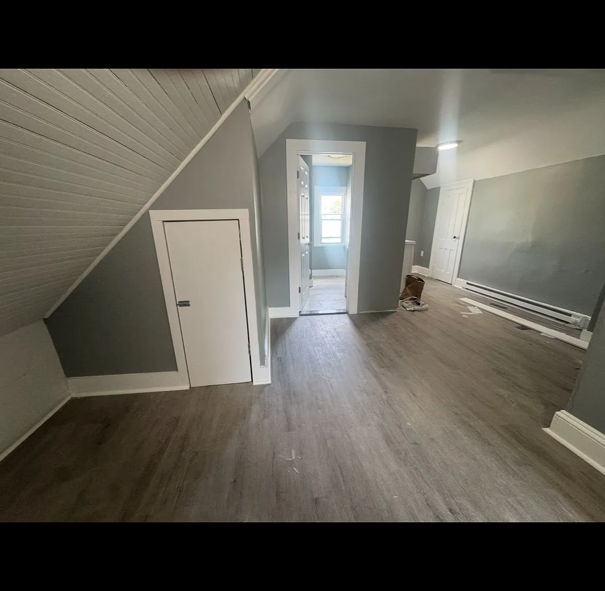 1 bed, 800 sqft, $1,350 — Photo 2