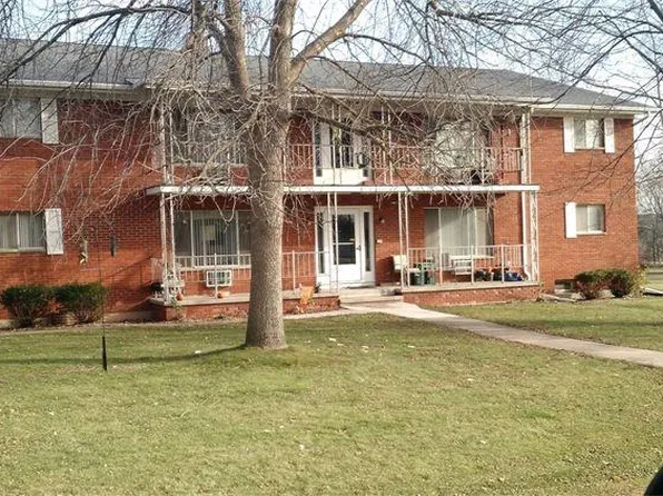 610 Hawthorne Dr APT 103, Omro, WI 54963