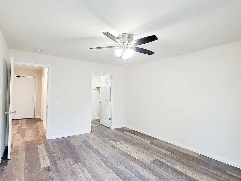 Orchard Village Apartments — Photo 52