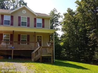 127 Hunter Ave, Chester Gap, VA 22623