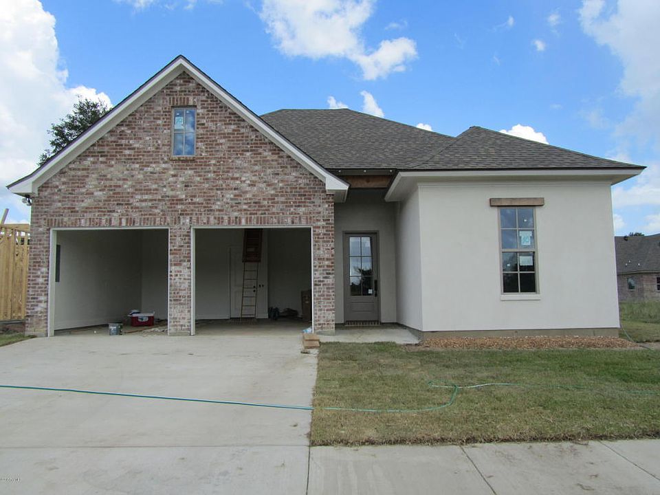 1st image of 106 Monterey Dr