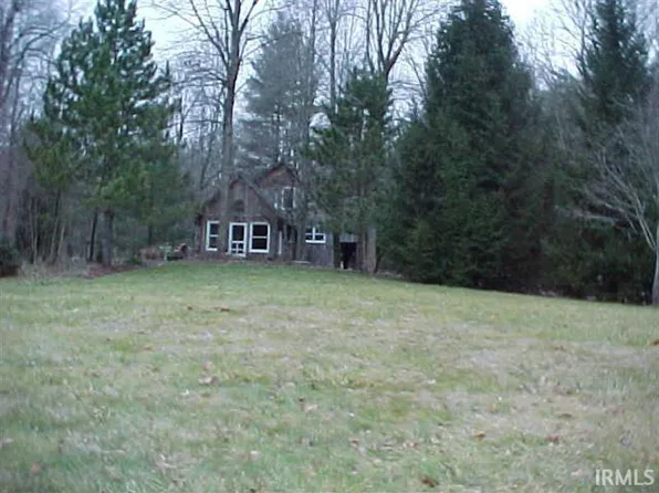 2220 State Ferry Rd, Solsberry, IN 47459