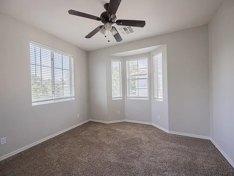 7422 S 27th Way — Photo 25