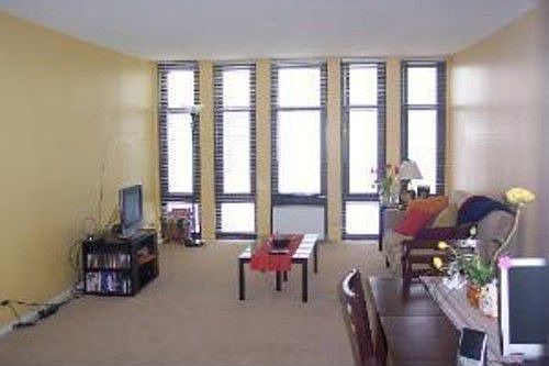 3rd image of 6700 S Crandon Ave #1A