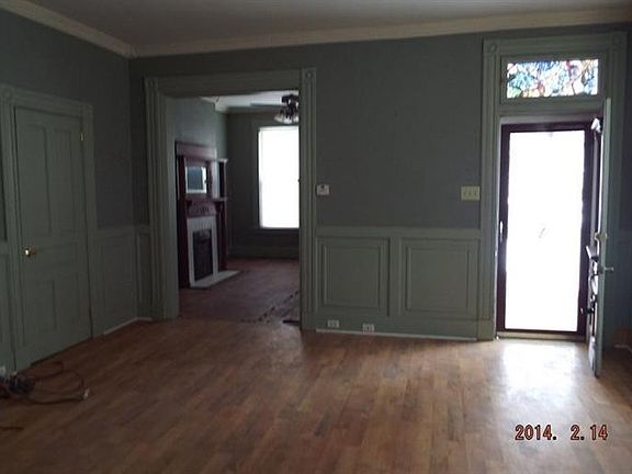 3rd image of 3821 Decoursey Ave