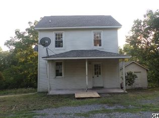 251 S Cross Roads Rd, Lykens, PA 17048