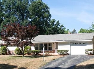 8 Herold Rd, Peabody, MA 01960