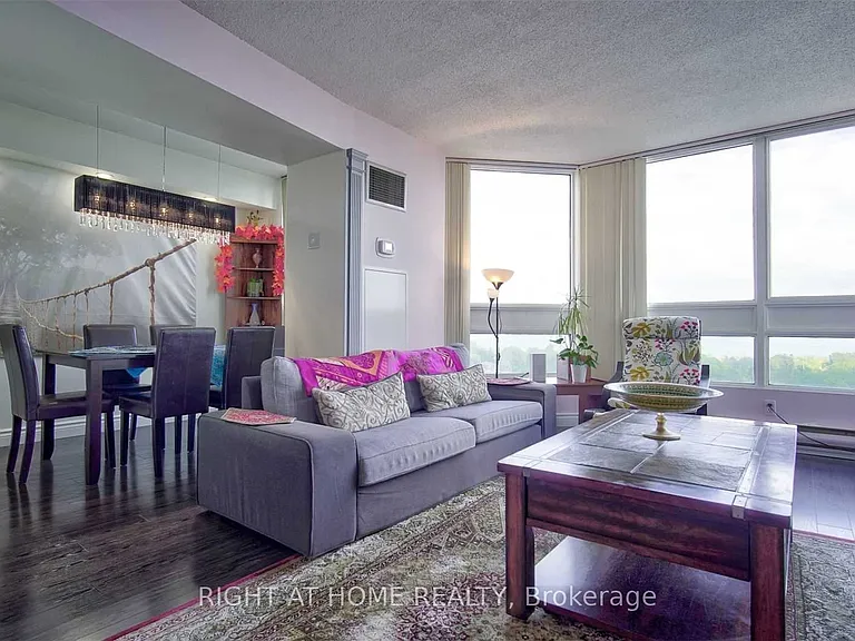 3233 Eglinton Ave E #1406 — Photo 18
