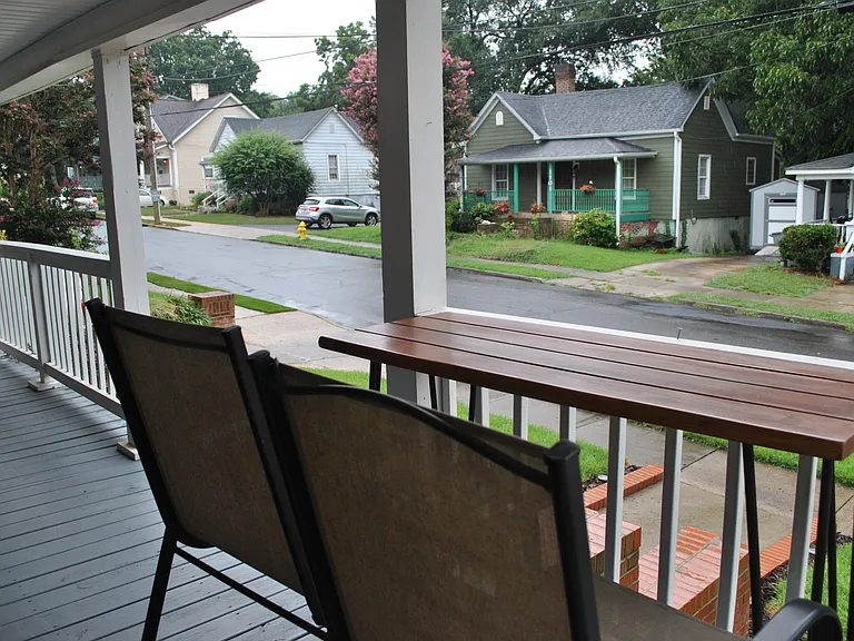 1104 Greenleaf Ave — Photo 3