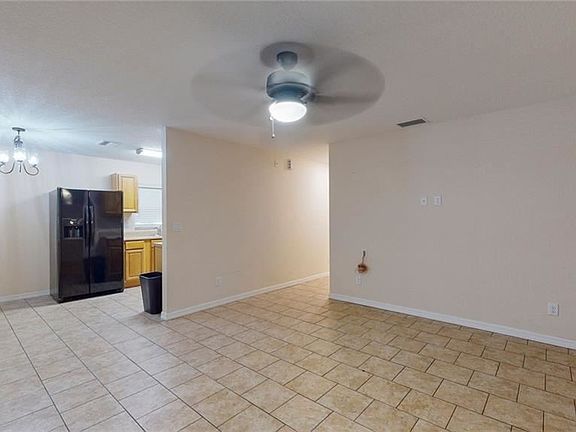 3rd image of 4675 E Dartmouth Ln
