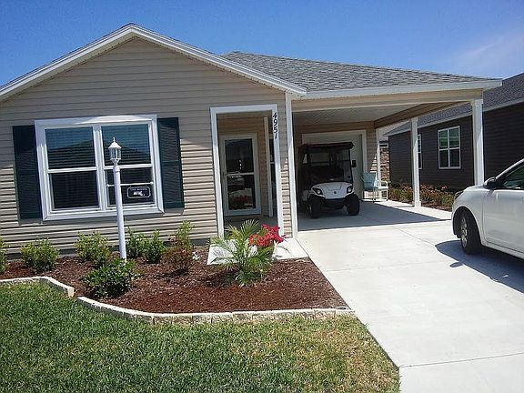 2nd image of 4951 Carmen Ct