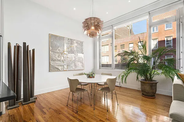 Rented by Compass | media 40