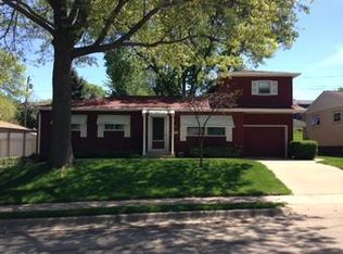 2360 Trygg Dr, Dubuque, IA 52001