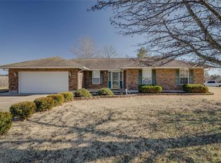 702 Burks Rd, Farmington, MO 63640