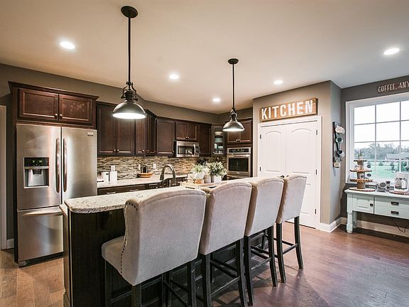 3rd image of 460 Chrisman Oaks Trl