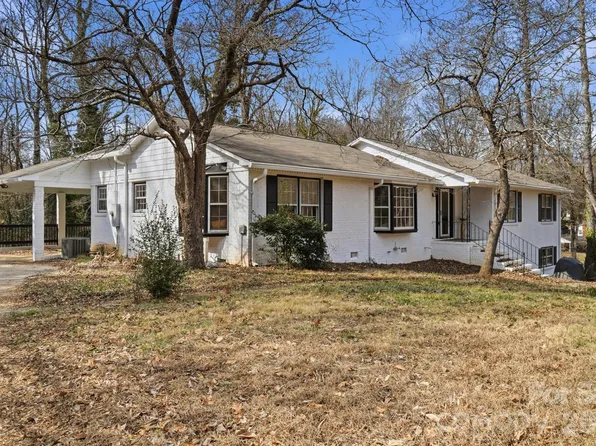 6803 Pencade Ln, Charlotte, NC 28215