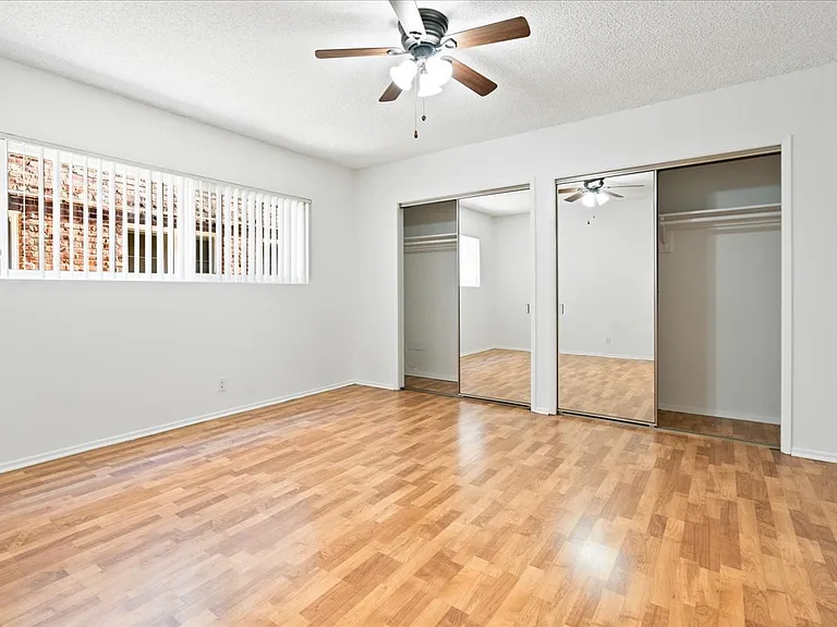 135 S Belmont St — Photo 10