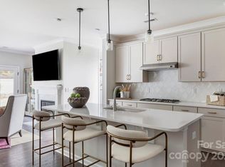 210 Brooks Springs Dr, Fort Mill, SC 29708