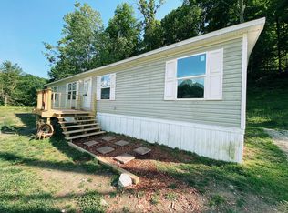 668 Freeman Branch Rd, East Bernstadt, KY 40729