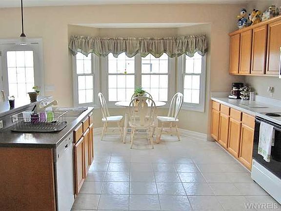 5th image of 7013 Meadowlark Ct