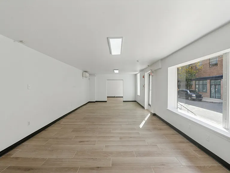 1538 Pine St #1R — Photo 4