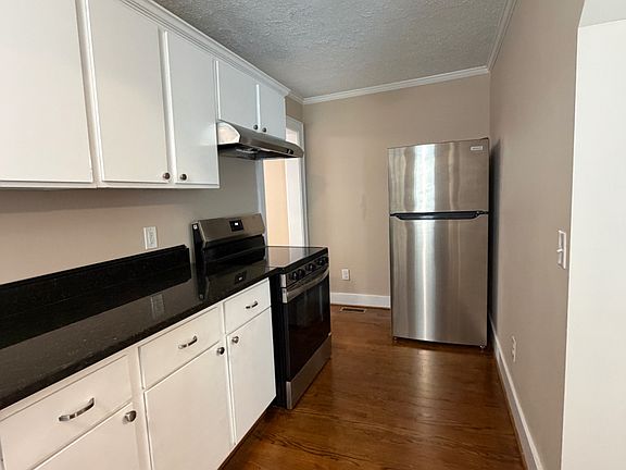 4th image of 209 Bivens St