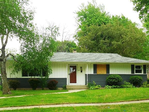 2nd image of 2112 Wyoming Dr
