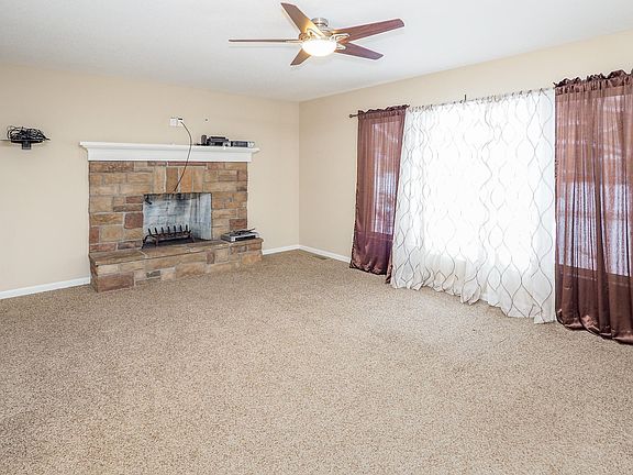 4th image of 834 Westmoreland Ave