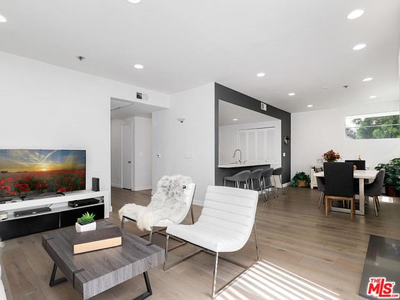 5th image of 5350 White Oak Ave APT 314