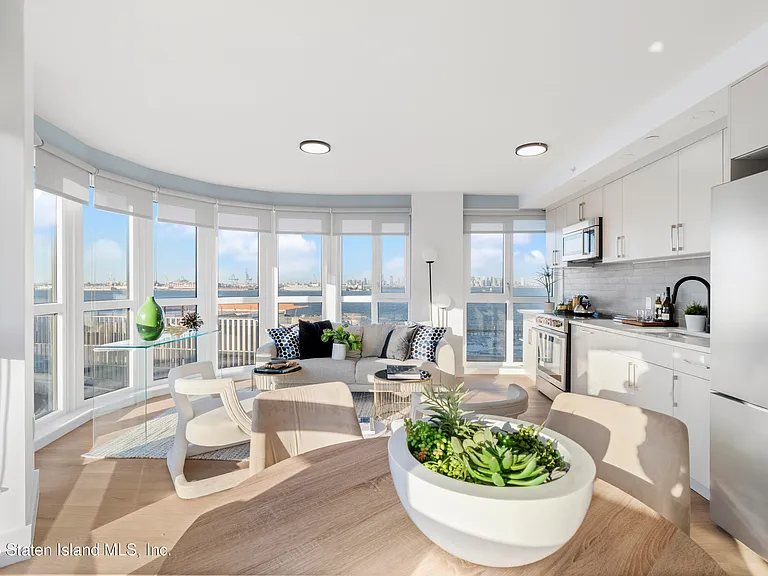5 Stuyvesant Pl #7C — Photo 26